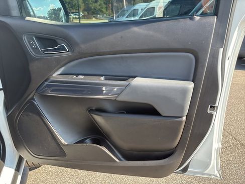 Used 2019 Chevrolet Colorado Z71 w/ LPO, Premium Interior Package image 20