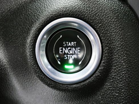 Used 2020 GMC Sierra 2500 AT4 w/ AT4 Premium Package image 28