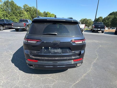 Used 2024 Jeep Grand Cherokee L Summit w/ High Altitude Package AWD/4WD image 12