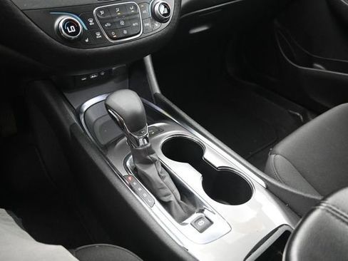 Used 2025 Chevrolet Malibu LT FWD image 28