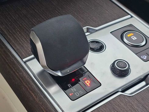 Used 2023 Land Rover Range Rover SE image 30