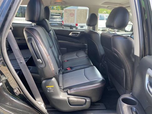 Used 2020 Nissan Pathfinder SL AWD/4WD image 27