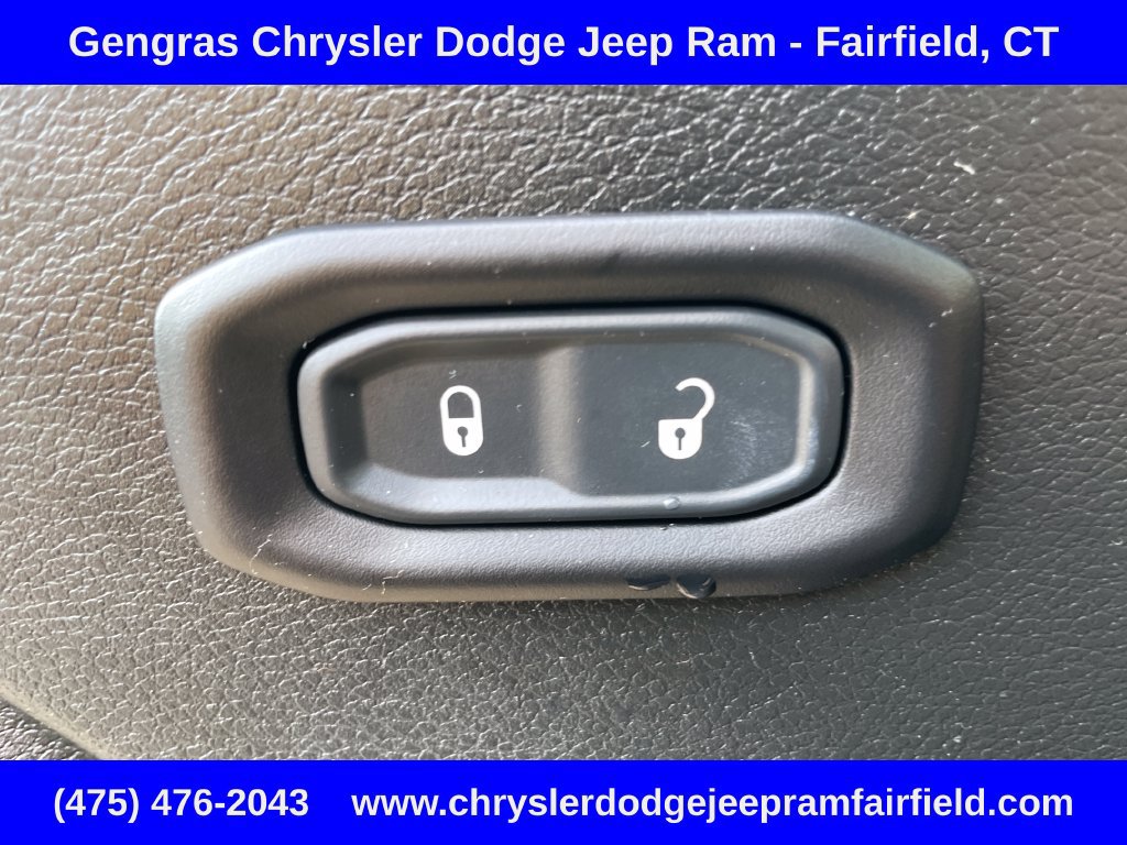 Used 2020 Jeep Wrangler Unlimited Sport S AWD/4WD image 40