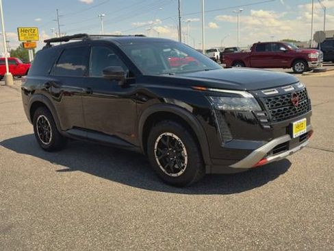 Used 2026 Nissan Pathfinder Rock Creek AWD/4WD image 2