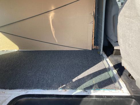 Used 2013 Ford E-250 and Econoline 250 w/ PWR Group image 25