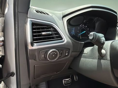 Used 2023 Ford Edge ST-Line AWD/4WD image 23