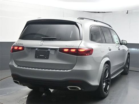 New 2026 Mercedes-Benz GLS 580 4MATIC image 7