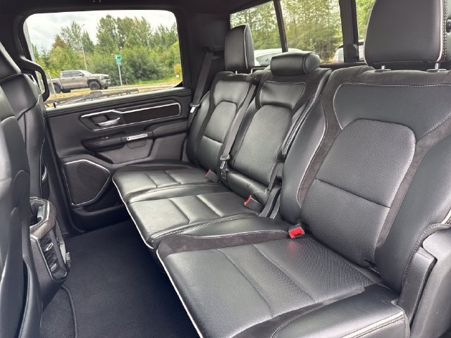 Used 2025 RAM 1500 Laramie AWD/4WD image 17