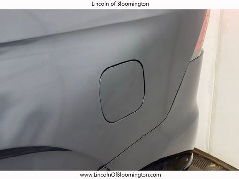 Used 2025 Lincoln Navigator L Reserve image 17