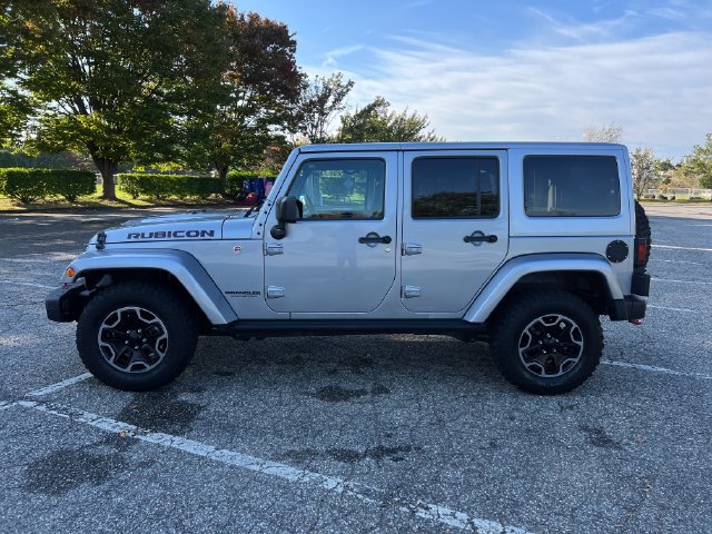 Used 2016 Jeep Wrangler Unlimited Rubicon AWD/4WD image 6