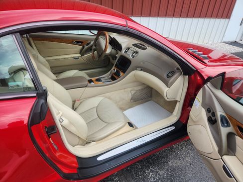 Used 2005 Mercedes-Benz SL 500 image 11