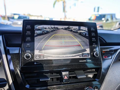 Used 2022 Toyota Camry XSE FWD image 13