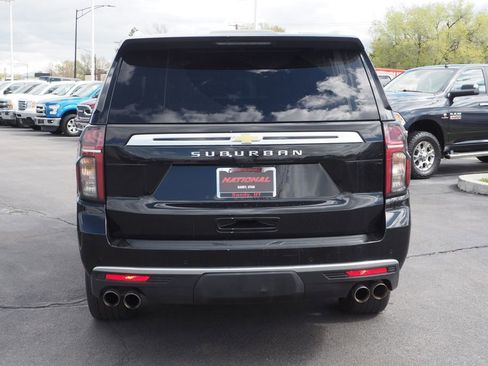 Used 2022 Chevrolet Suburban High Country w/ Premium Package 2 image 6