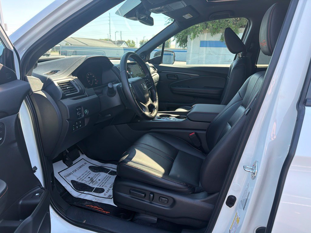 Certified 2025 Honda Ridgeline TrailSport image 17