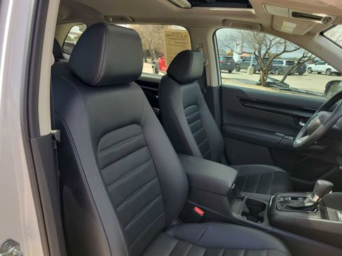 Used 2024 Honda CR-V EX-L image 10