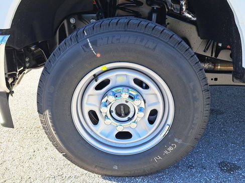 New 2026 Ford F250 XL w/ XL Driver Assist Package AWD/4WD image 6