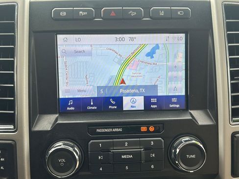 Used 2020 Ford F250 Lariat w/ Lariat Ultimate Package AWD/4WD image 15