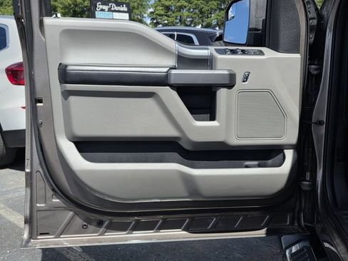 Used 2018 Ford F150 XLT w/ Equipment Group 302A Luxury RWD image 15