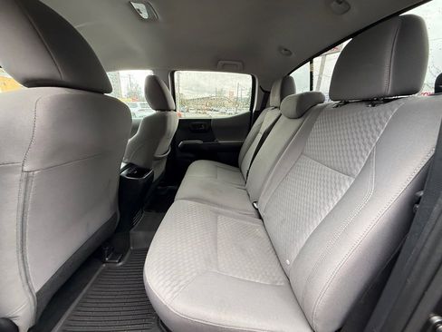 Certified 2021 Toyota Tacoma SR5 image 18