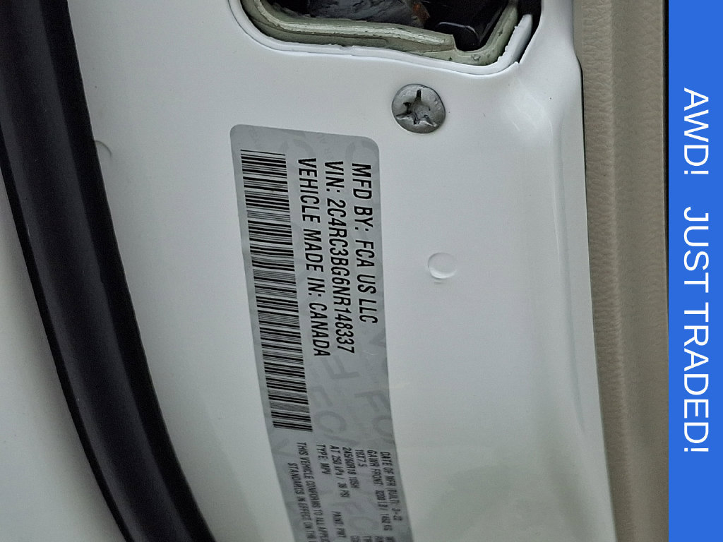 Used 2022 Chrysler Pacifica Touring-L AWD/4WD image 27
