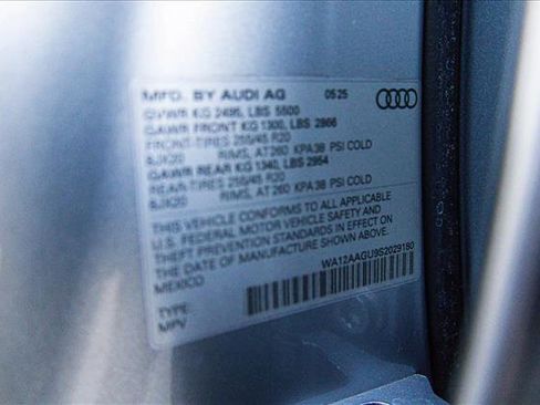 Certified 2025 Audi Q5 Premium Plus w/ Premium Plus image 28