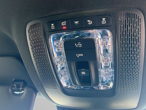 Used 2024 Mercedes-Benz GLS 450 4MATIC image 22