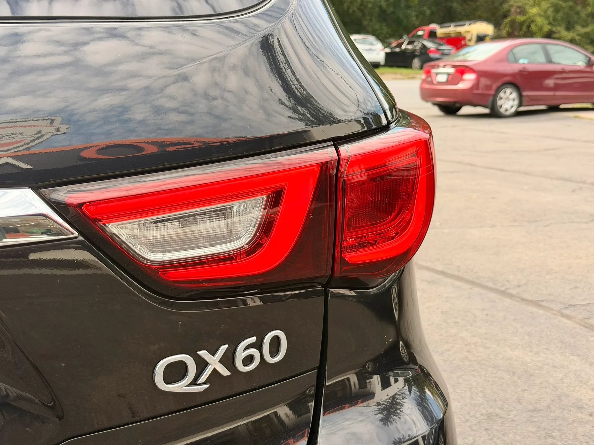 Used 2016 INFINITI QX60 Luxe AWD/4WD image 46