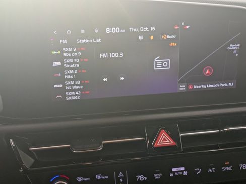 Certified 2024 Kia Niro EX image 13