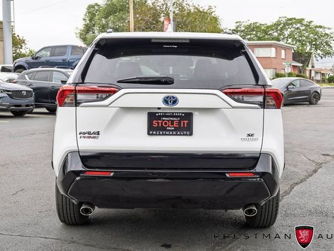 Used 2024 Toyota RAV4 SE w/ Weather & Moonroof Package AWD/4WD image 19