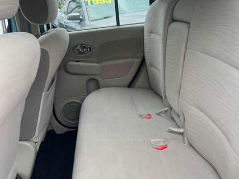 Used 2009 Nissan Cube 1.8 S w/ Interior Designer Pkg FWD image 6