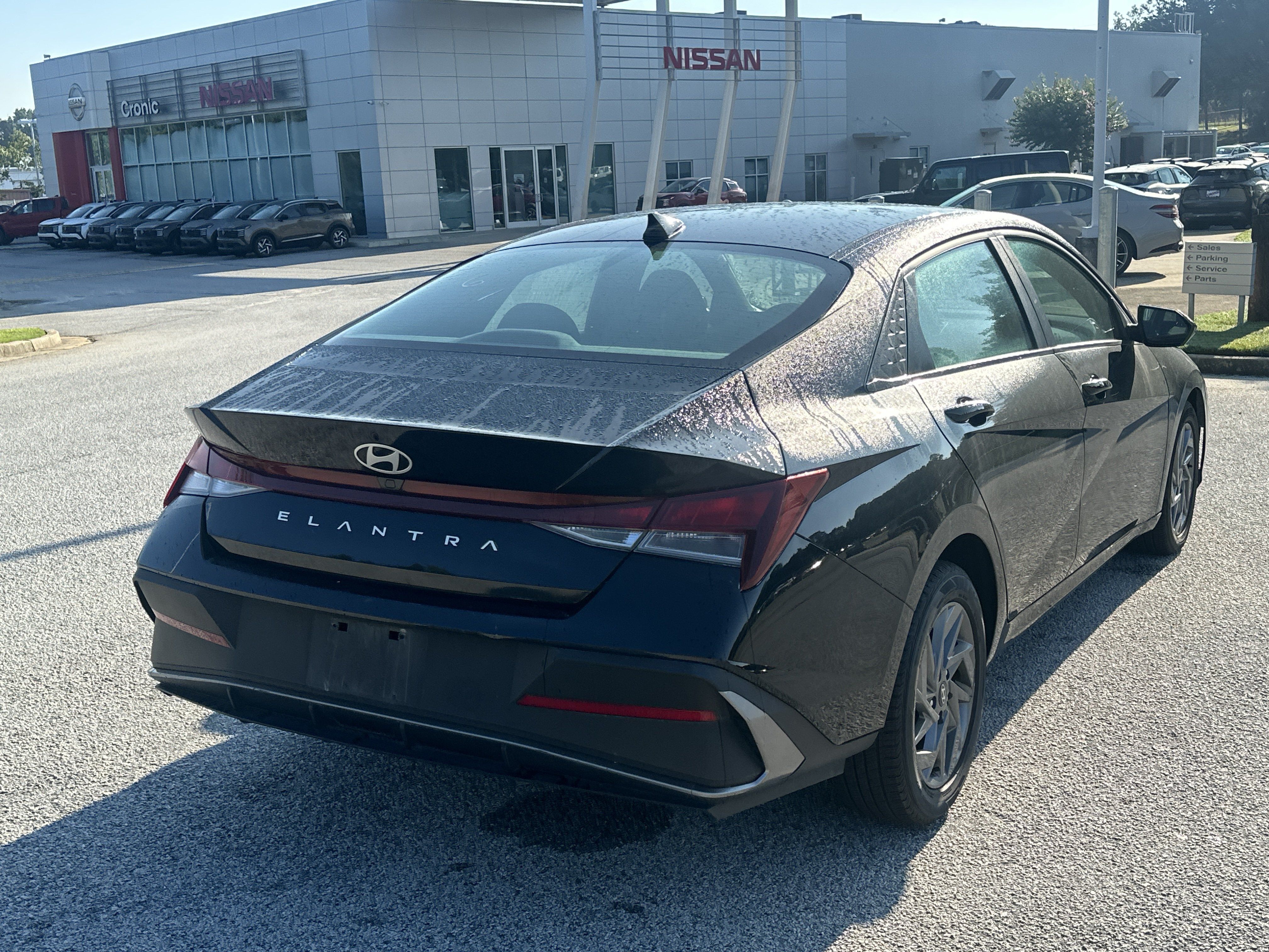 Used 2024 Hyundai Elantra SEL FWD image 5