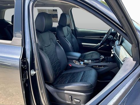 Used 2022 Kia Telluride SX w/ SX Prestige Package AWD/4WD image 9
