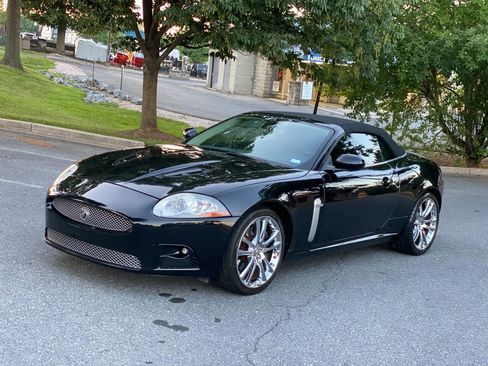 Used 2007 Jaguar XKR Convertible image 17
