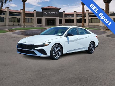 Certified 2025 Hyundai Elantra Sport FWD image 4