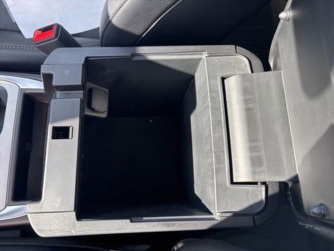 Used 2023 Ford Explorer Limited w/ Limited Technology Package image 28