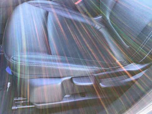 Used 2024 Buick Encore GX Sport Touring image 19