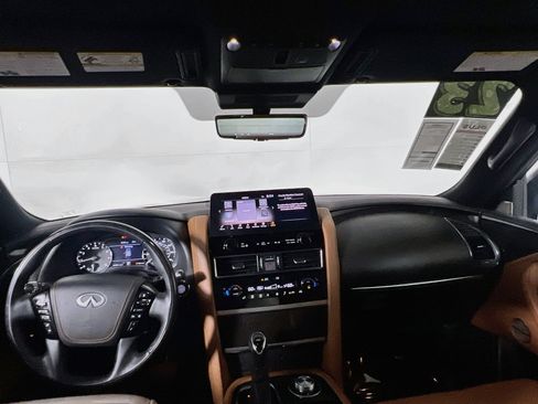 Used 2023 INFINITI QX80 Sensory w/ All-Season Package AWD/4WD image 30