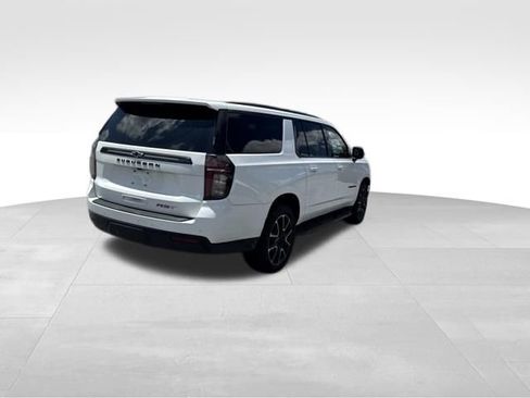 Used 2023 Chevrolet Suburban RST AWD/4WD image 7