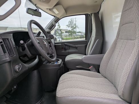 New 2024 GMC Savana 3500 Extended w/ Power Convenience Package image 9