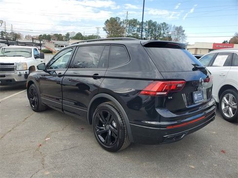 Certified 2024 Volkswagen Tiguan SE R-Line image 6