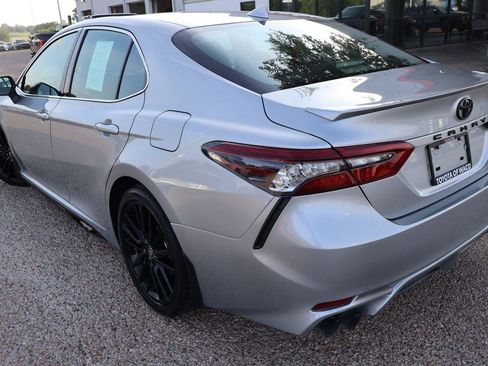 Used 2022 Toyota Camry XSE FWD image 5