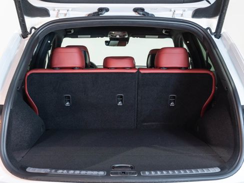 Used 2025 Genesis GV70 3.5T Sport w/ Sport Advanced Package image 7