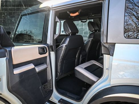 Used 2022 Ford Bronco Wildtrak AWD/4WD image 13