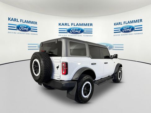 Certified 2022 Ford Bronco Wildtrak image 3