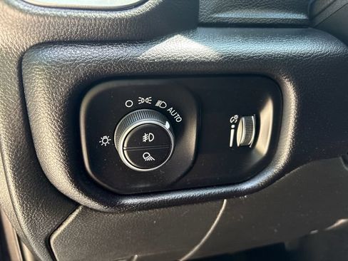 Used 2024 RAM 3500 Big Horn w/ Night Edition AWD/4WD image 18