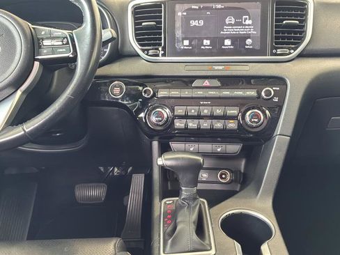 Used 2020 Kia Sportage EX FWD image 31