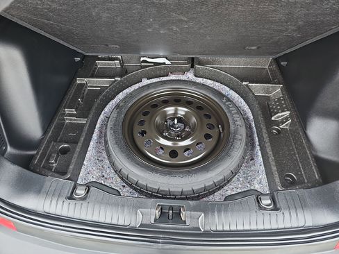 Certified 2022 Ford Escape SEL w/ Technology Package image 11