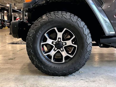 Used 2021 Jeep Wrangler Unlimited Rubicon AWD/4WD image 7