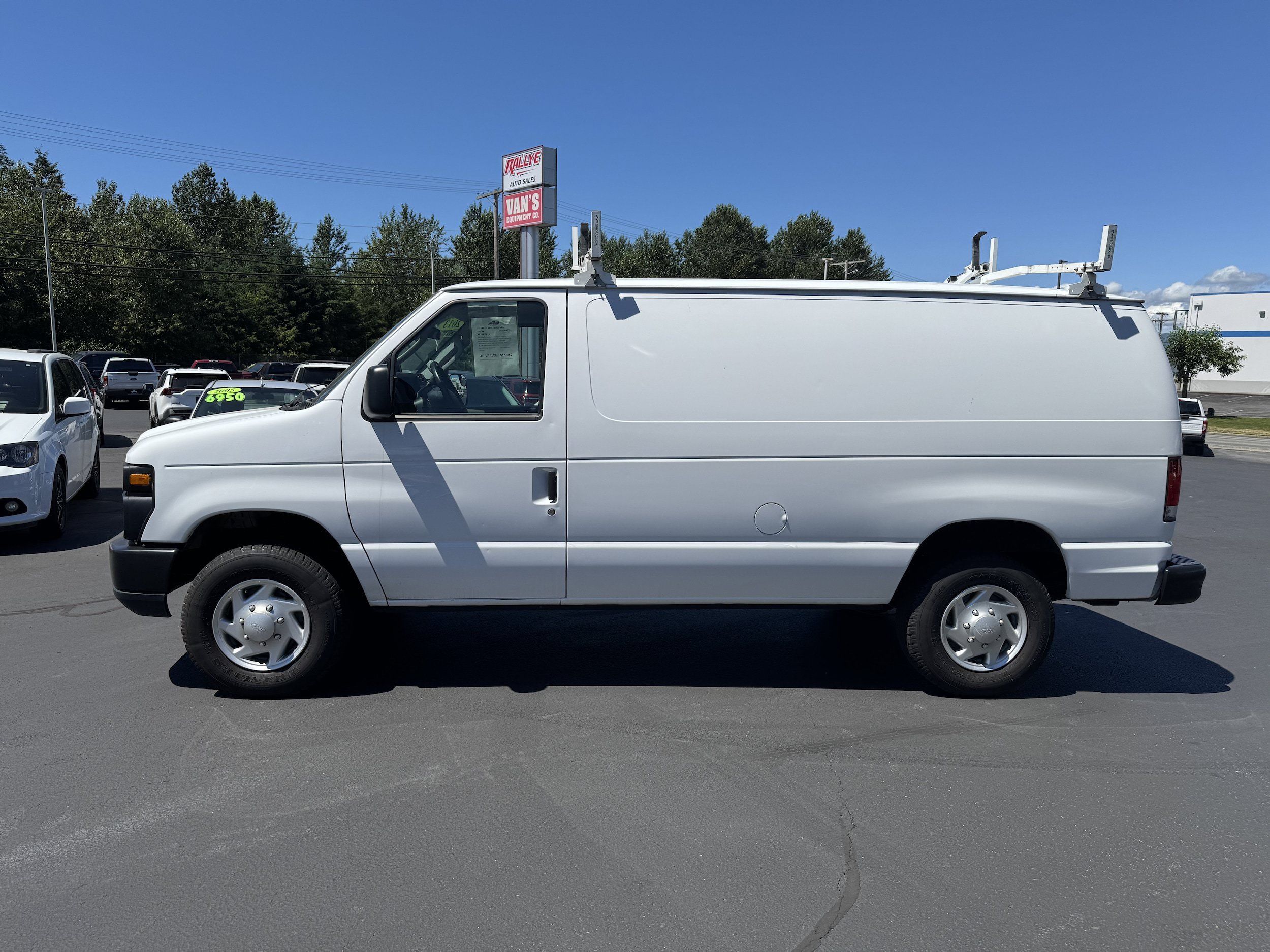 Used 2013 Ford E-350 and Econoline 350 Super Duty w/ PWR Group RWD image 6