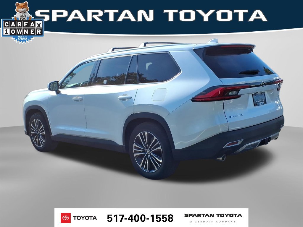 Used 2024 Toyota Grand Highlander AWD Hybrid image 10